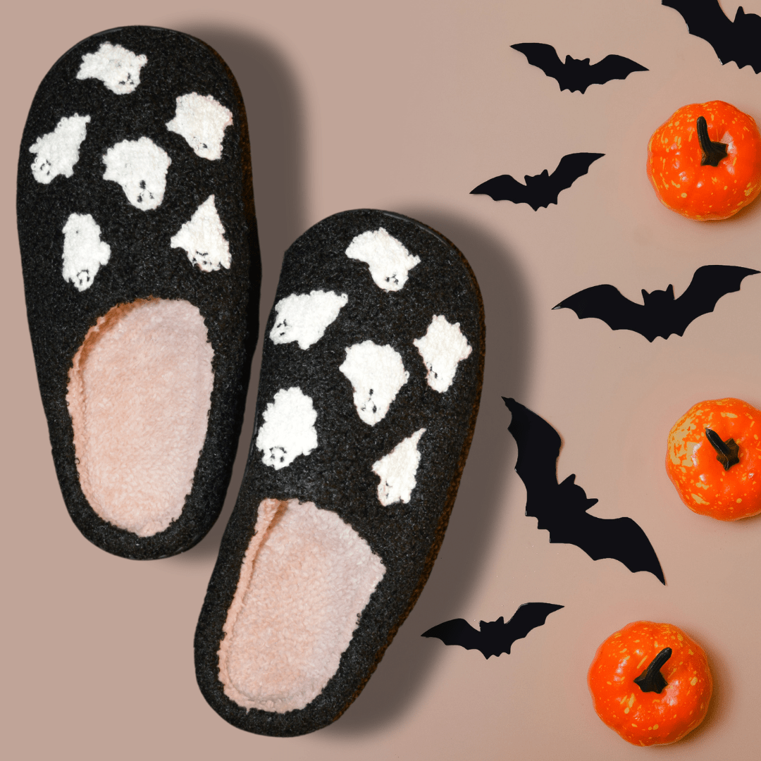 Auliné Collection Black Cute Cartoon Ghost Slippers / S Women's Cute Smiley Happy Face Plush Slippers, Soft Fluffy Comfortable Home Slippers, Warm Cozy Comfort for Indoor & Outdoor Use Gifts