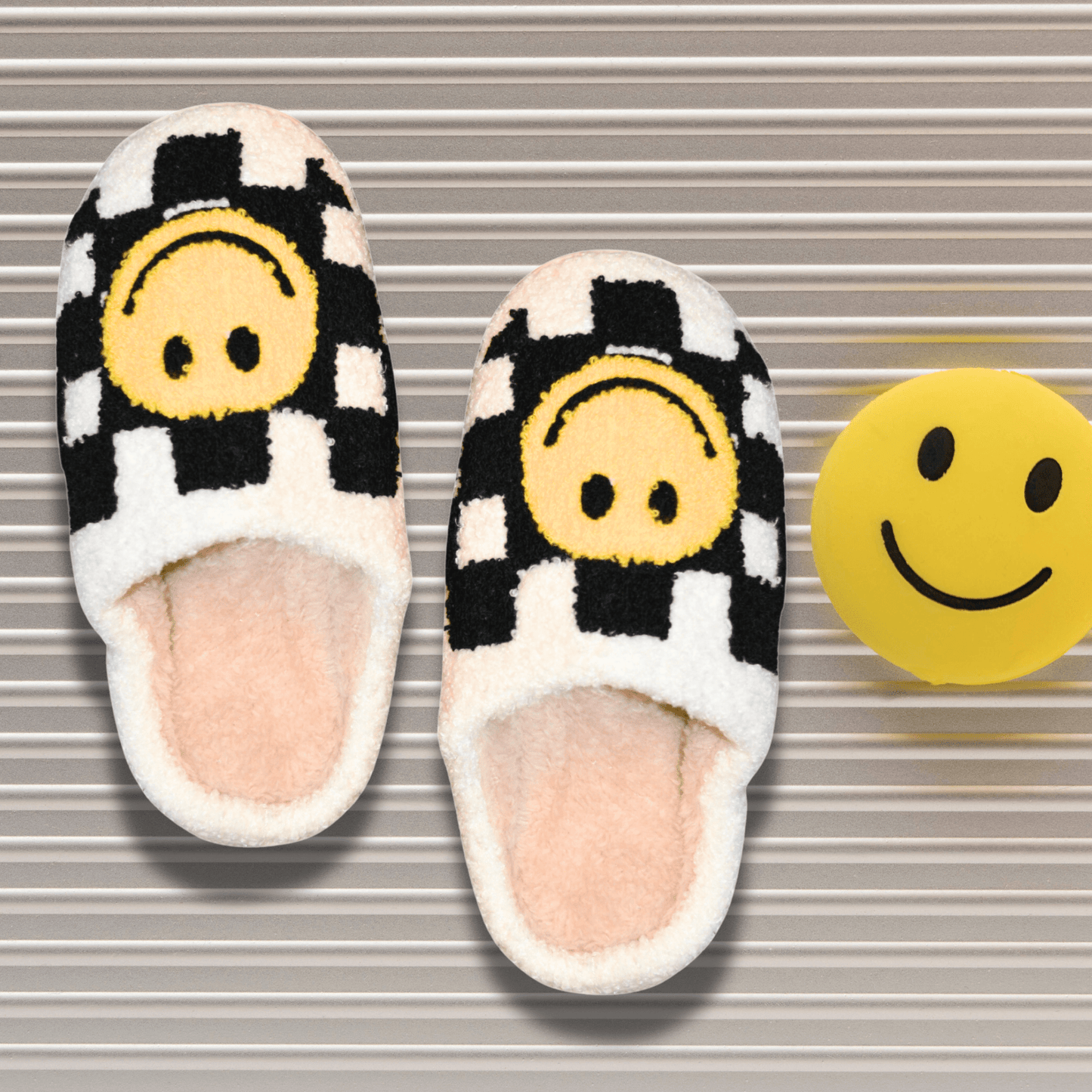 Auliné Collection Black Smiley Happy Face Slippers / S Women's Cute Smiley Happy Face Plush Slippers, Soft Fluffy Comfortable Home Slippers, Warm Cozy Comfort for Indoor & Outdoor Use Gifts