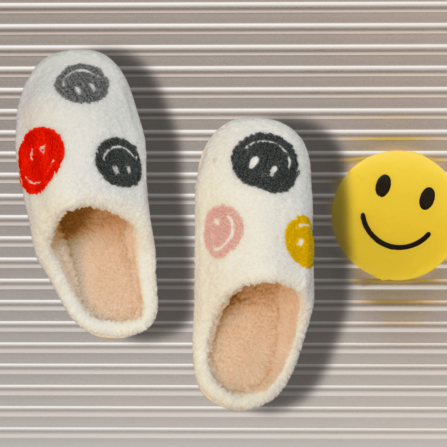 Auliné Collection Happy Together Smiley Slippers / S Women's Cute Smiley Happy Face Plush Slippers, Soft Fluffy Comfortable Home Slippers, Warm Cozy Comfort for Indoor & Outdoor Use Gifts