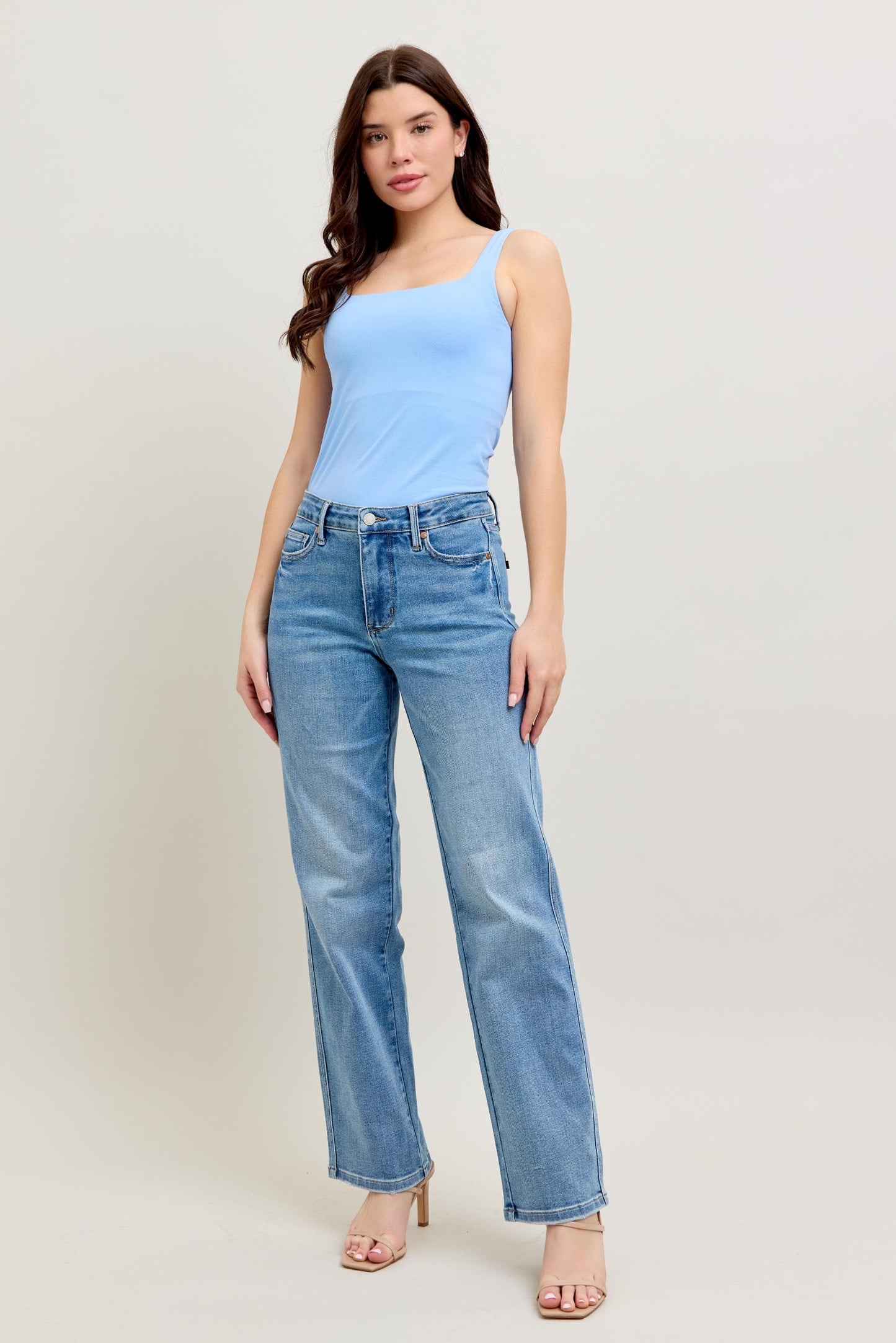 Judy Blue Apparel Judy Blue Mid Rise Tummy Control Vintage Wash Straight Leg Jeans for Women